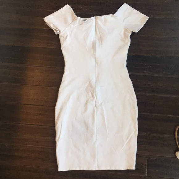 Lulu off shoulder white dress - Picture 2 of 3